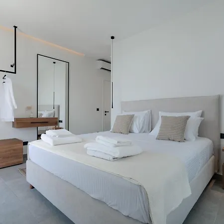 Nimbus Villa Kalamitsi (Lefkada)