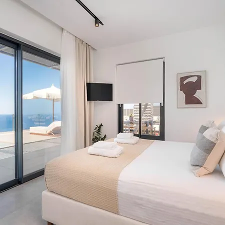 Nimbus فيلة Kalamítsi