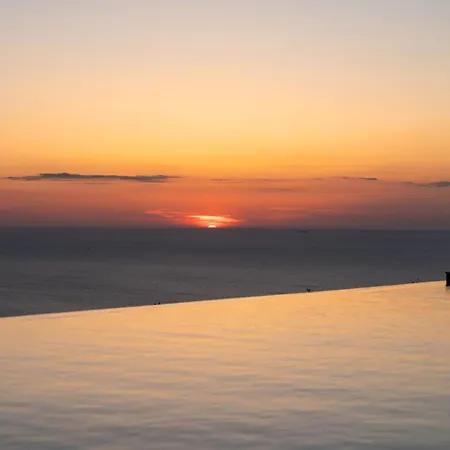 فيلة Nimbus Kalamítsi