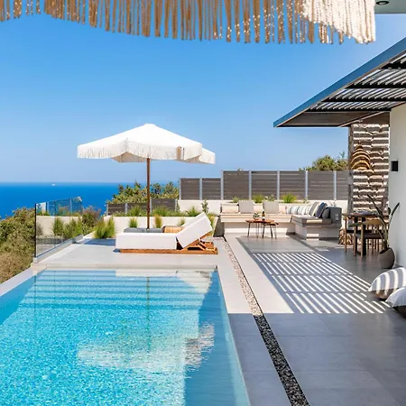 فيلة Nimbus Kalamítsi