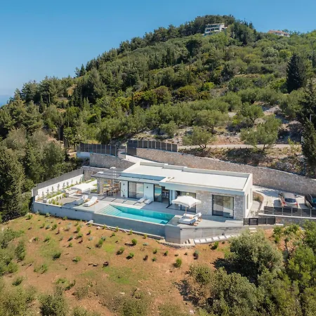 فيلة Nimbus Kalamítsi